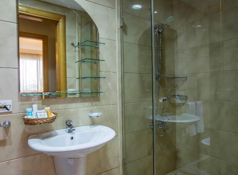 Lahoya Beirut Apartment Екстериор снимка